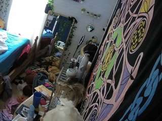 voyeurcam hornyhostel 03